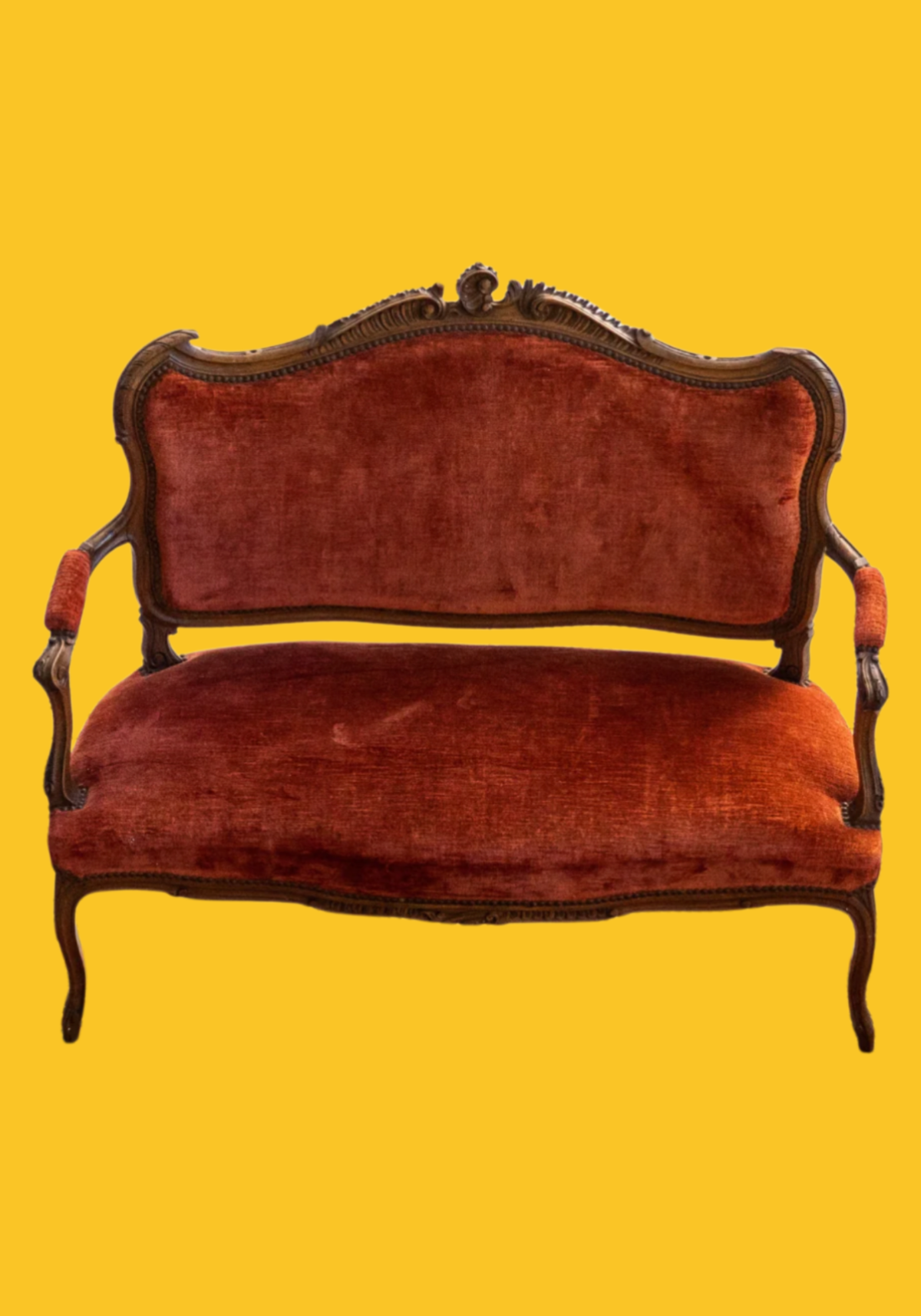 location-banquette-vintage-rouge-velours-bois-lyon-1