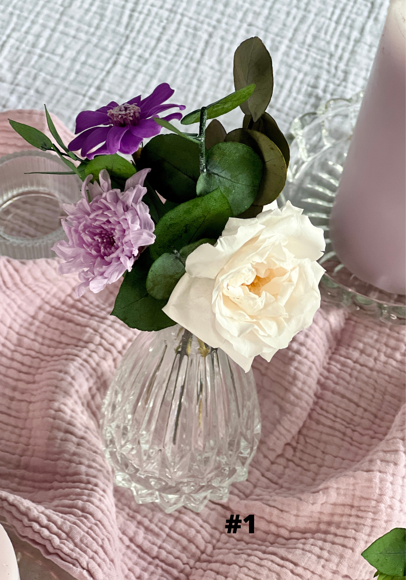 Petit bouquet de fleurs stabilisées violine (lilas - violet)